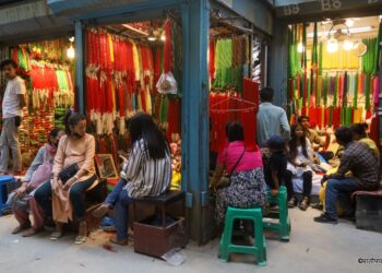 सुरु भयो मेहेन्दी, चुरा-पोतेको मौसम (फोटोफिचर)