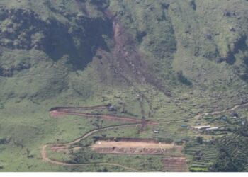 सान्नित्रिबेणि गाउपालिका को लुसा मा 25 घर पहिरोको जोखिममा